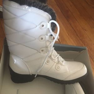 Khombu Winter boots